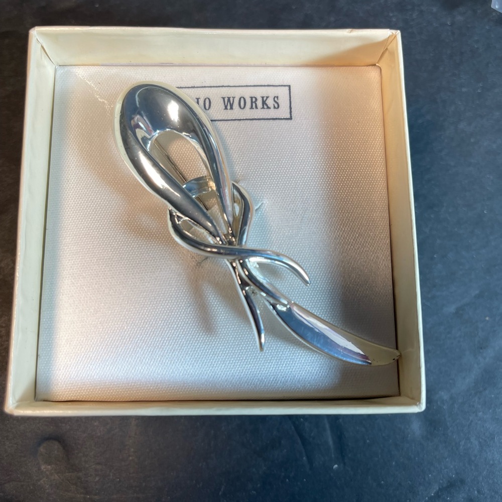 Studio Works Silver Infinite Shape Brooch/Pin